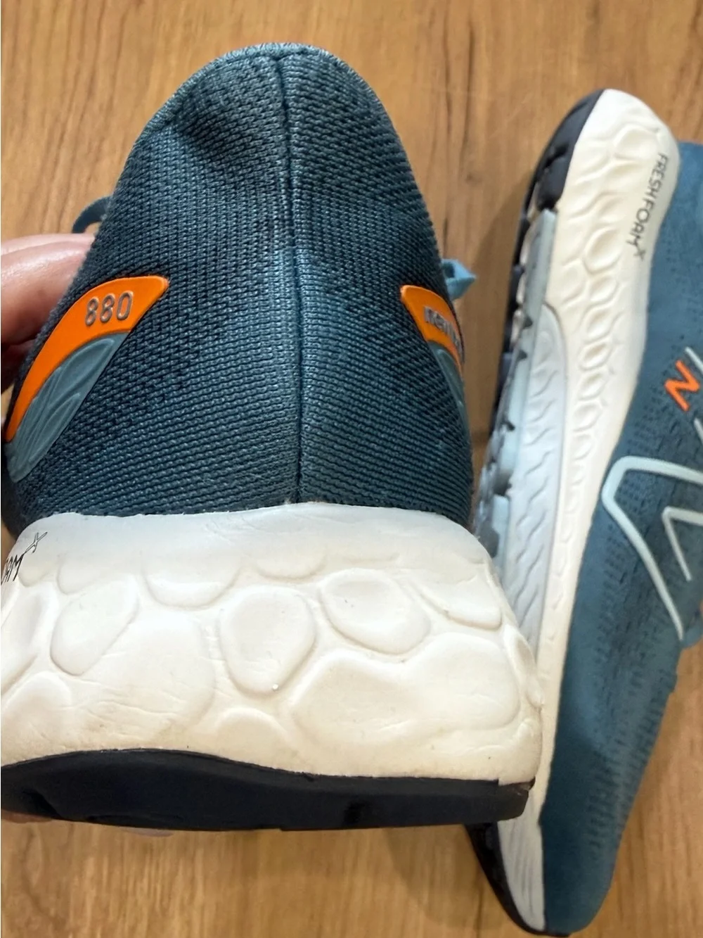 New Balance Fresh Foam 880 Mens Size 10 Blue Running Shoes